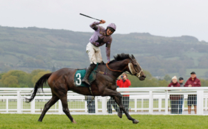 Iskandar Pecos and jockey Huw Edwards