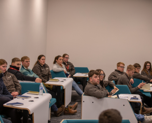 Sixteen ambitious Holstein Young Breeder members gather in a Reaseheath lecture theatre for a business-focused session. Led by industry experts, these workshops covered essential topics like herd health, finance, and dairy sustainability.