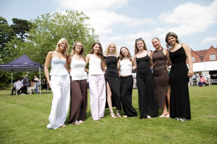 PoA26_ POSED GROUP_ (12)