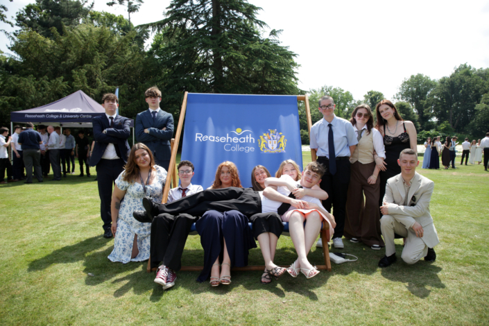 PoA26_ POSED GROUP_ (17)